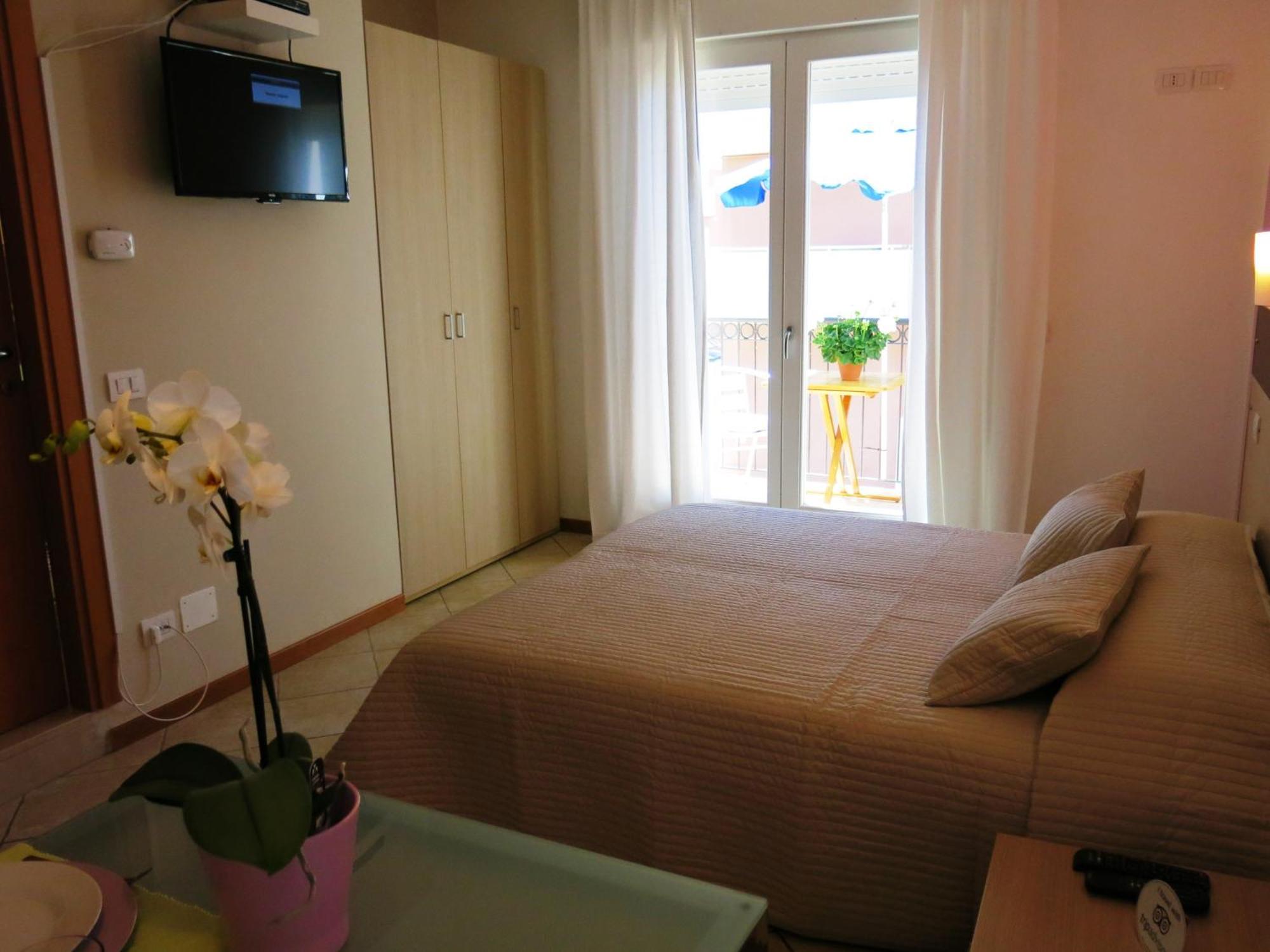 Residence Amarein Каорле Екстериор снимка