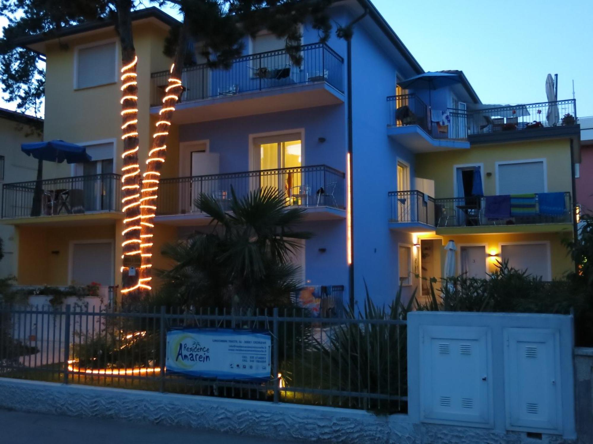 Residence Amarein Каорле Екстериор снимка