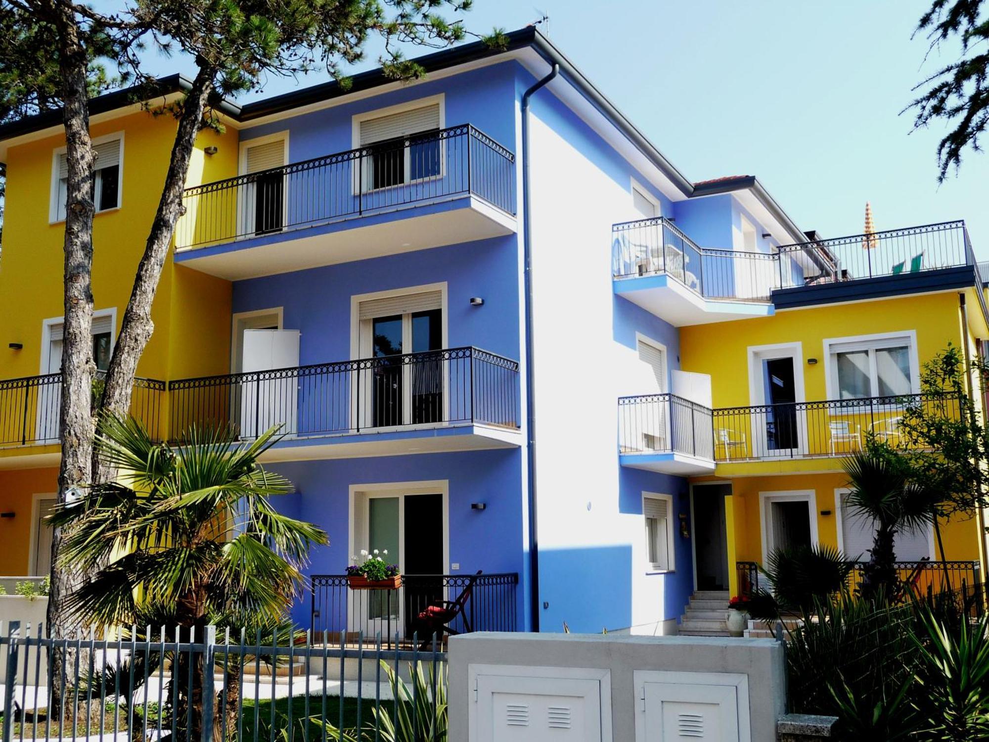 Residence Amarein Каорле Екстериор снимка